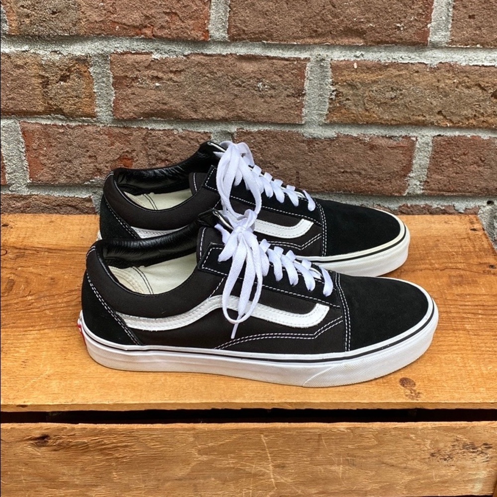 Vans Old Sokol Black and white